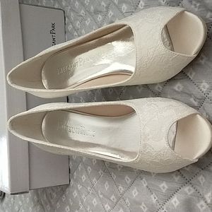 Elegant Park White Heels Shoes